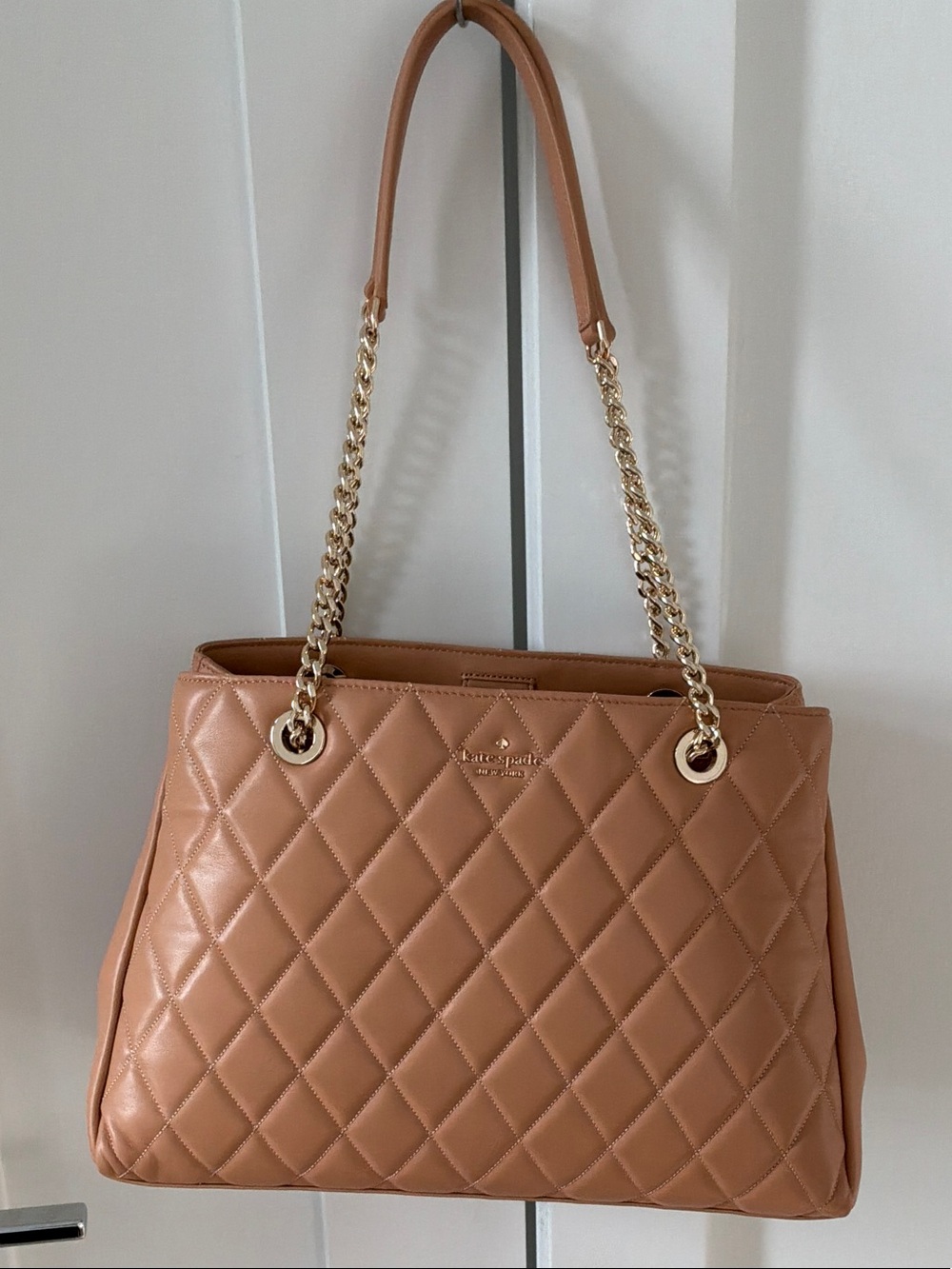 kate spade Quilted Leather Shoulder Tote in Camel with Gold Chain